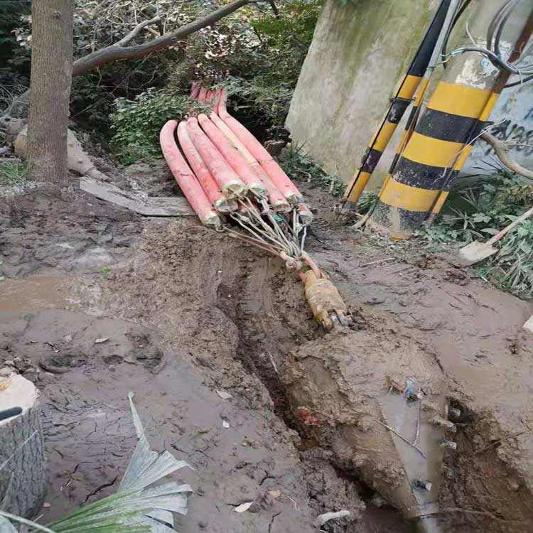 鞍山拖拉管